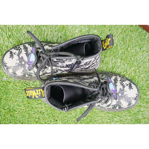 Dr. Martens Junior 1460 Space Hydro Leather Lace Up Boots - Kids Size 2 - Picture 3 of 7